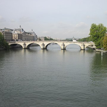Pont Royal à Paris