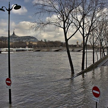 Pont Alexandre-III à Paris