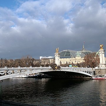 Pont Alexandre-III à Paris