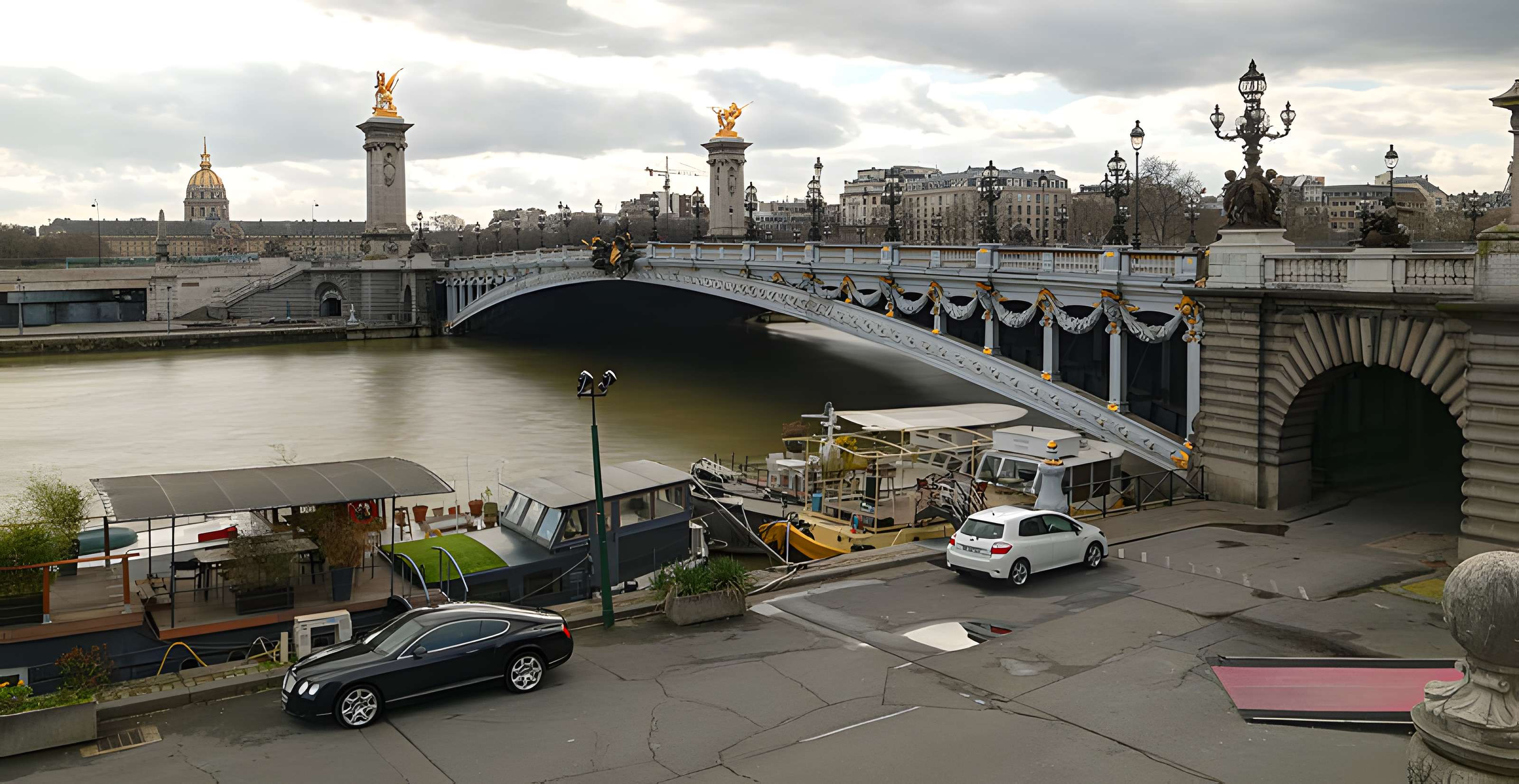 Pont Alexandre-III à Paris