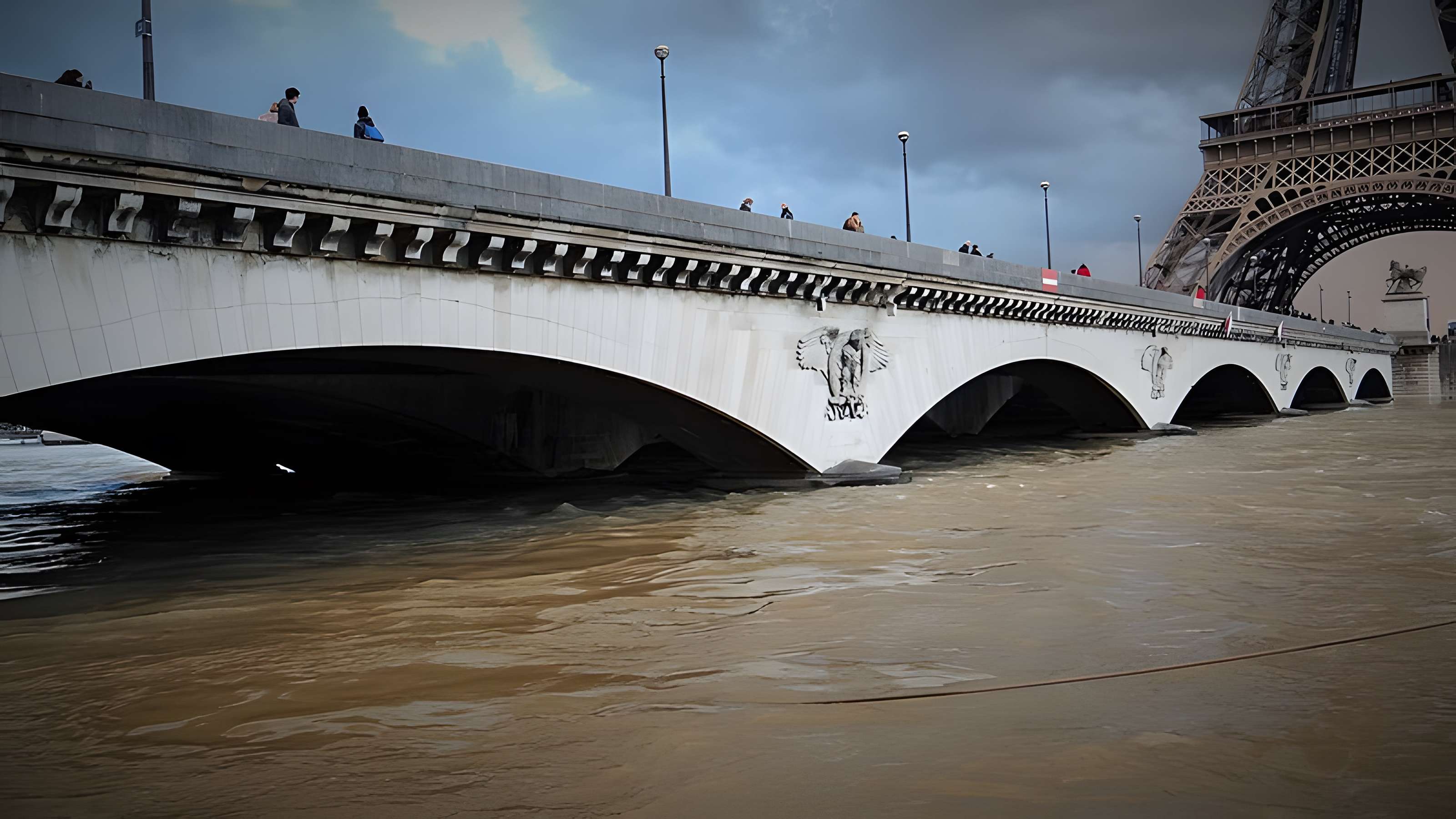 Pont d'Iéna à Paris