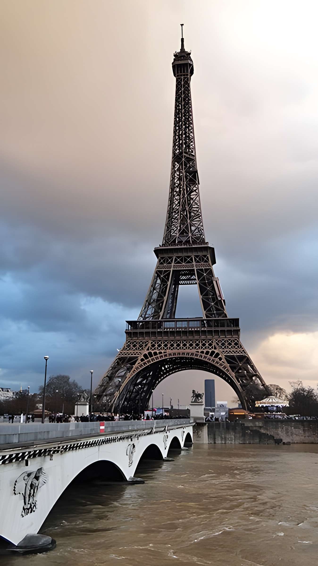 Pont d'Iéna à Paris