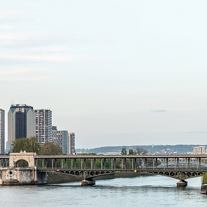 Photo de Pont de Bir-Hakeim à Paris