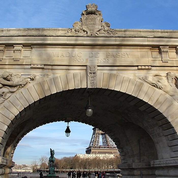Photo de Pont de Bir-Hakeim à Paris