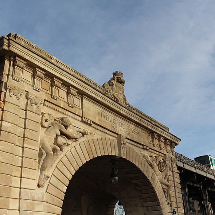 Photo de Pont de Bir-Hakeim à Paris