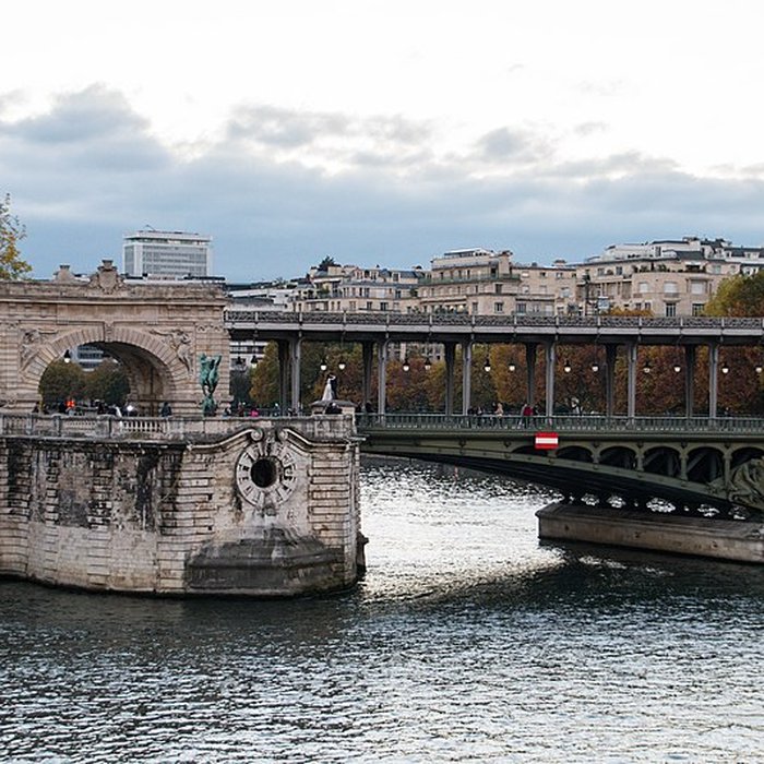 Photo de Pont de Bir-Hakeim à Paris
