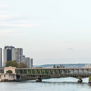 Pont de Bir-Hakeim à Paris