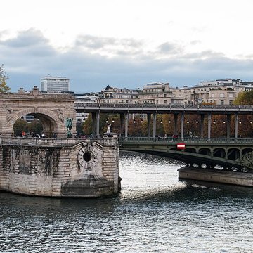 Pont de Bir-Hakeim à Paris