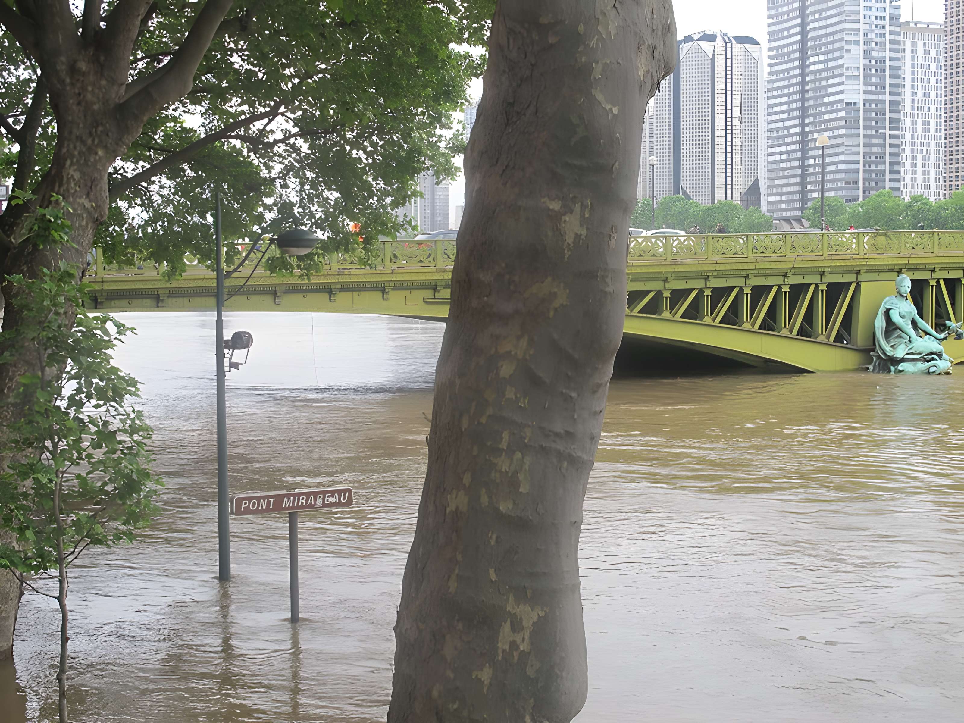 Pont Mirabeau - Paris 15ème