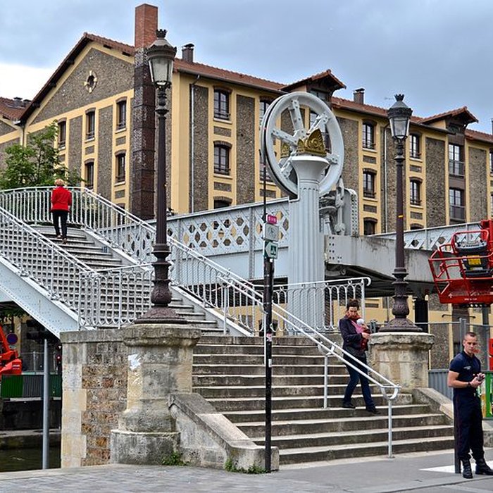 Photo de Pont levant de la rue de Crimée à Paris