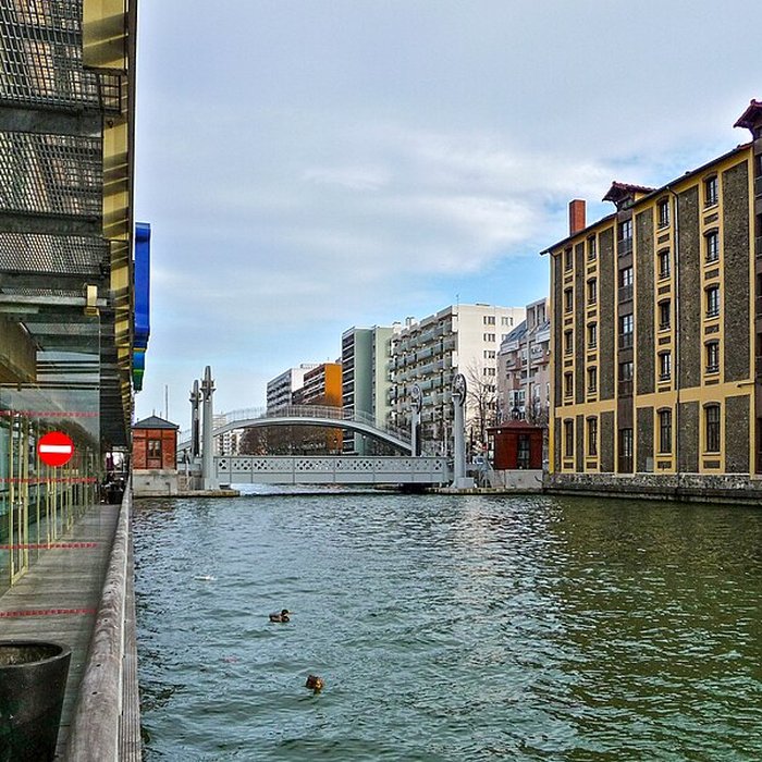Photo de Pont levant de la rue de Crimée à Paris
