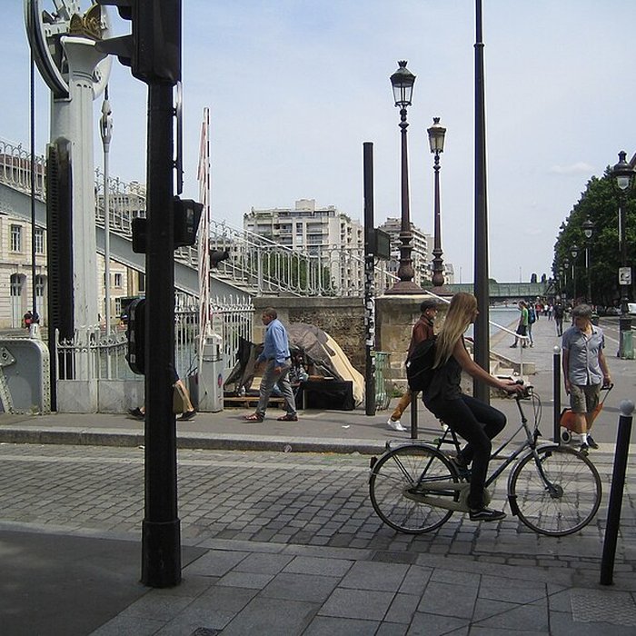Photo de Pont levant de la rue de Crimée à Paris