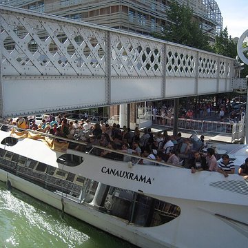 Pont levant de la rue de Crimée à Paris