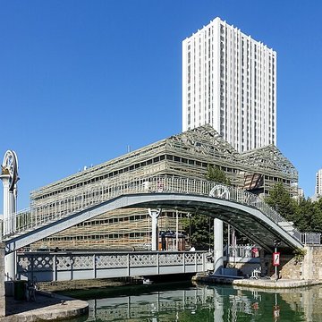 Pont levant de la rue de Crimée à Paris