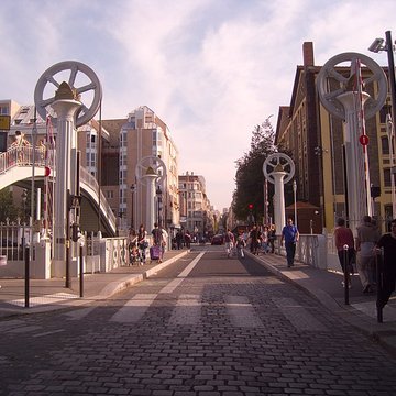 Pont levant de la rue de Crimée à Paris
