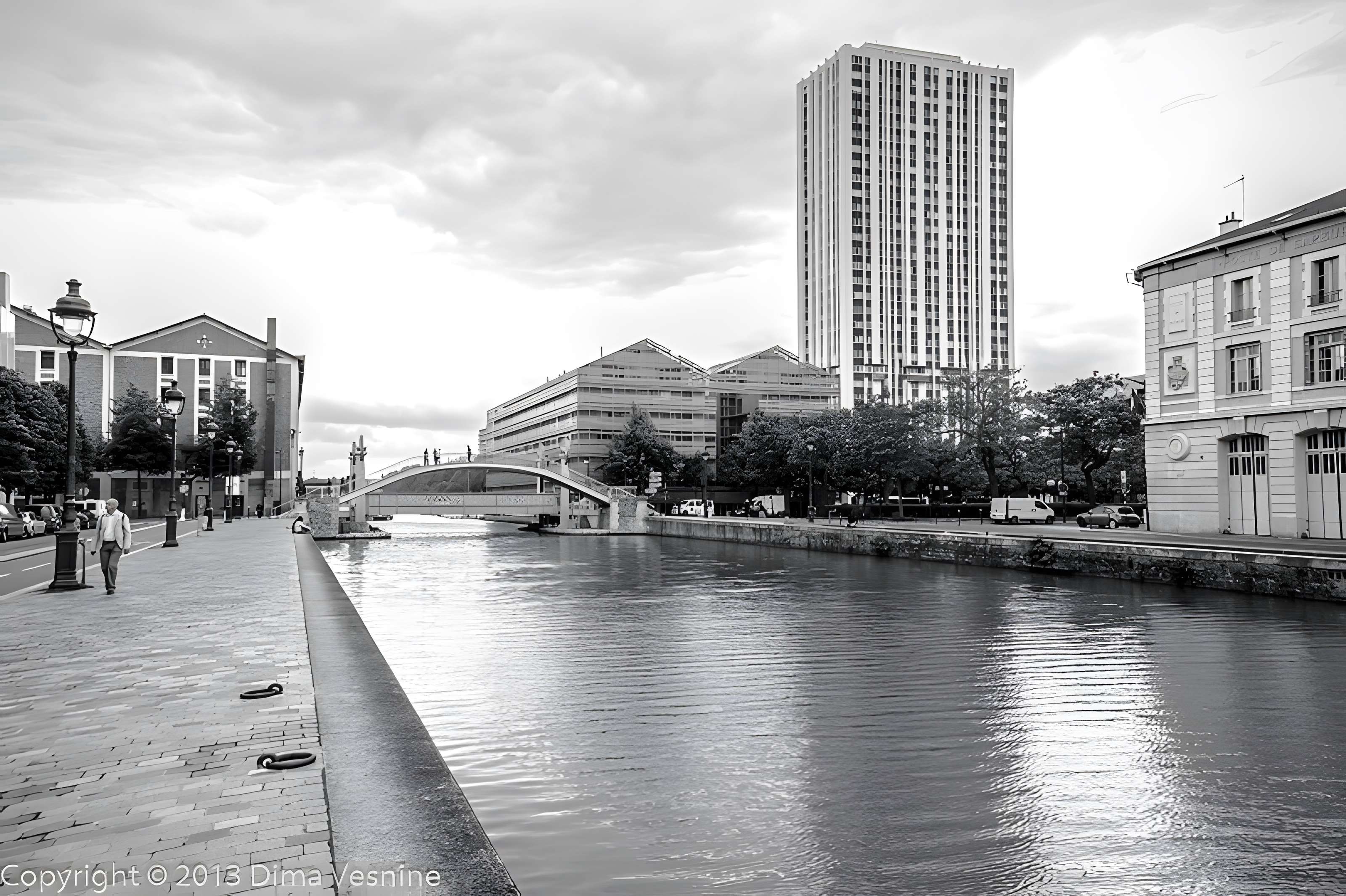 Pont levant de la rue de Crimée à Paris