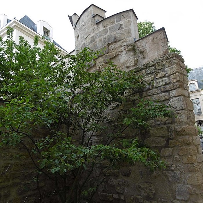 Photo de Enceinte de Philippe Auguste 20 Rue Jean-Jacques-Rousseau - Paris 1er