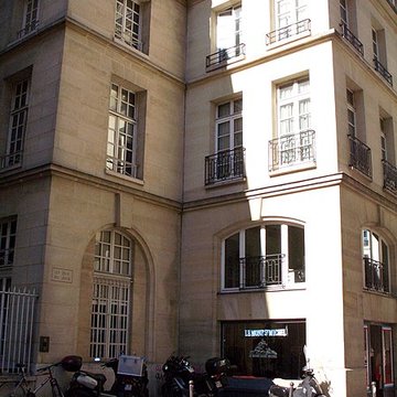 Enceinte de Philippe Auguste 20 Rue Jean-Jacques-Rousseau - Paris 1er