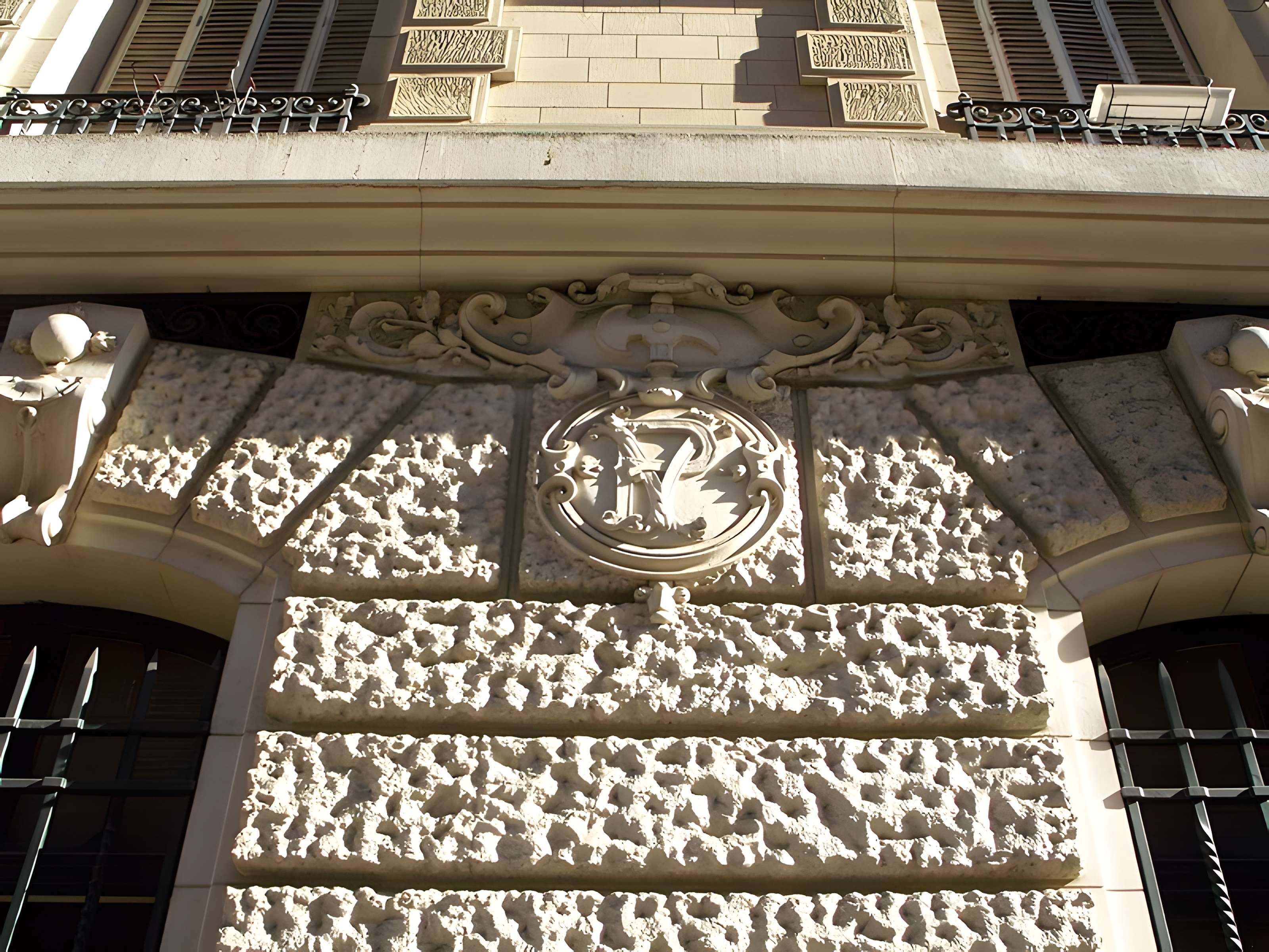 Enceinte de Philippe Auguste 20 Rue Jean-Jacques-Rousseau - Paris 1er