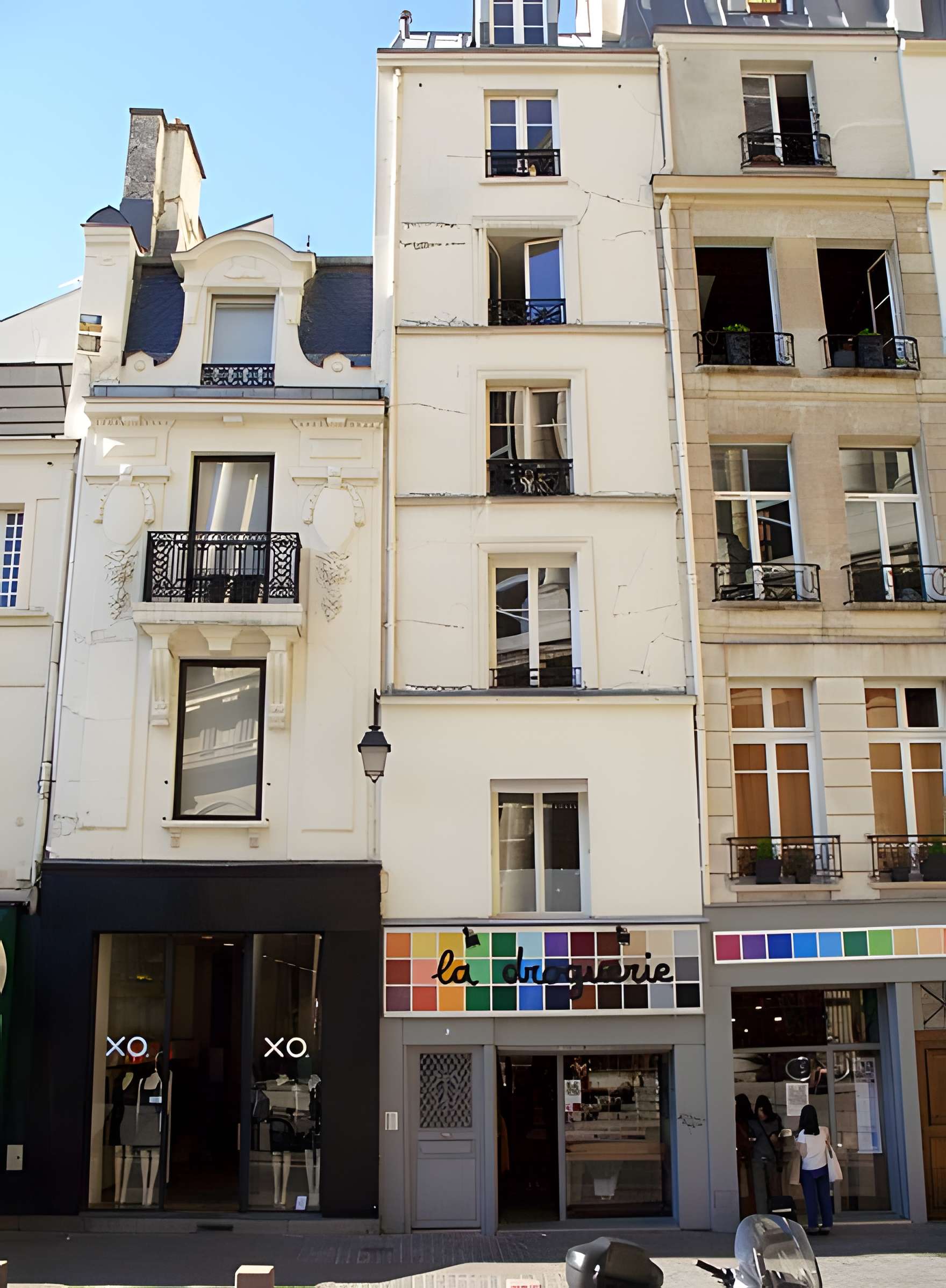 Enceinte de Philippe Auguste 20 Rue Jean-Jacques-Rousseau - Paris 1er