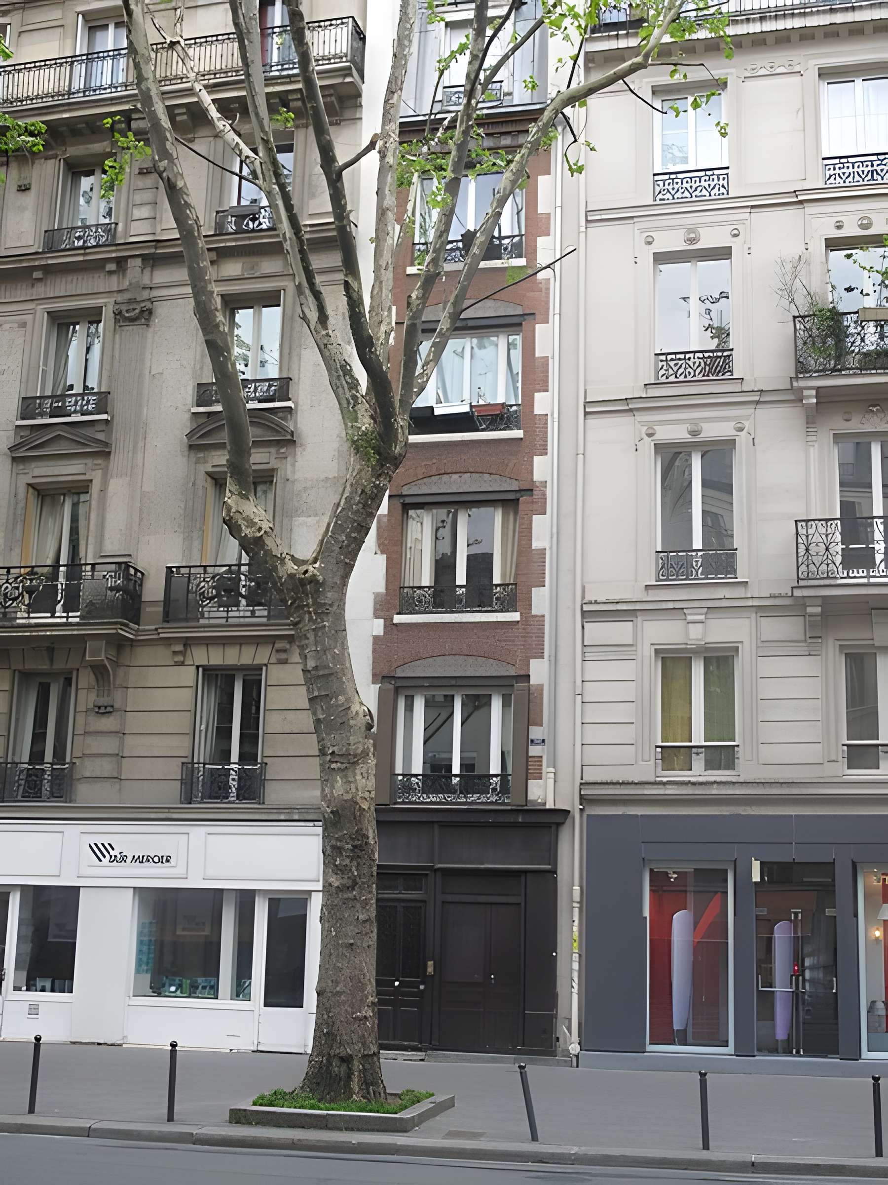 Enceinte de Philippe Auguste 20 Rue Étienne-Marcel - Paris 2ème