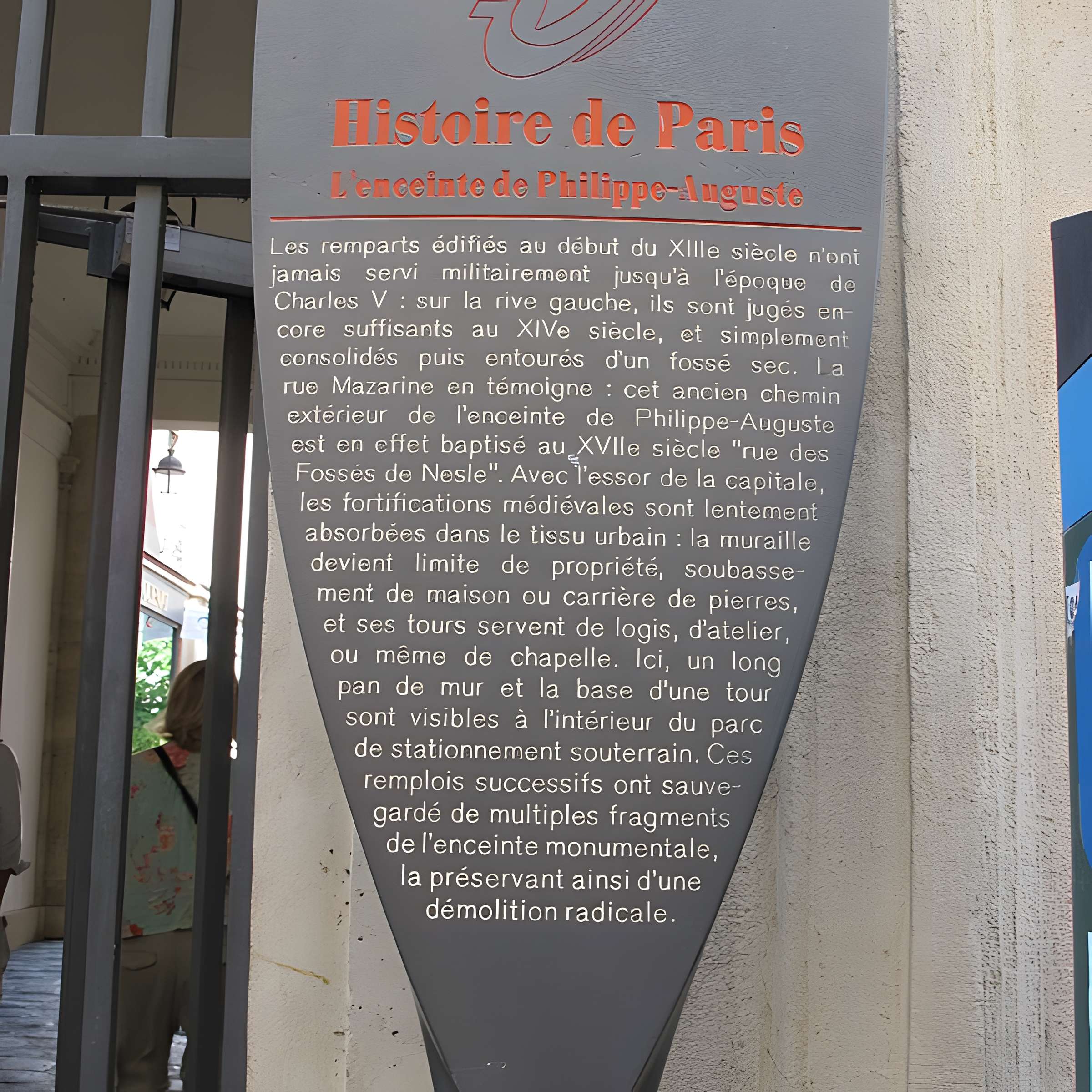 Enceinte de Philippe Auguste 20 Rue Étienne-Marcel - Paris 2ème