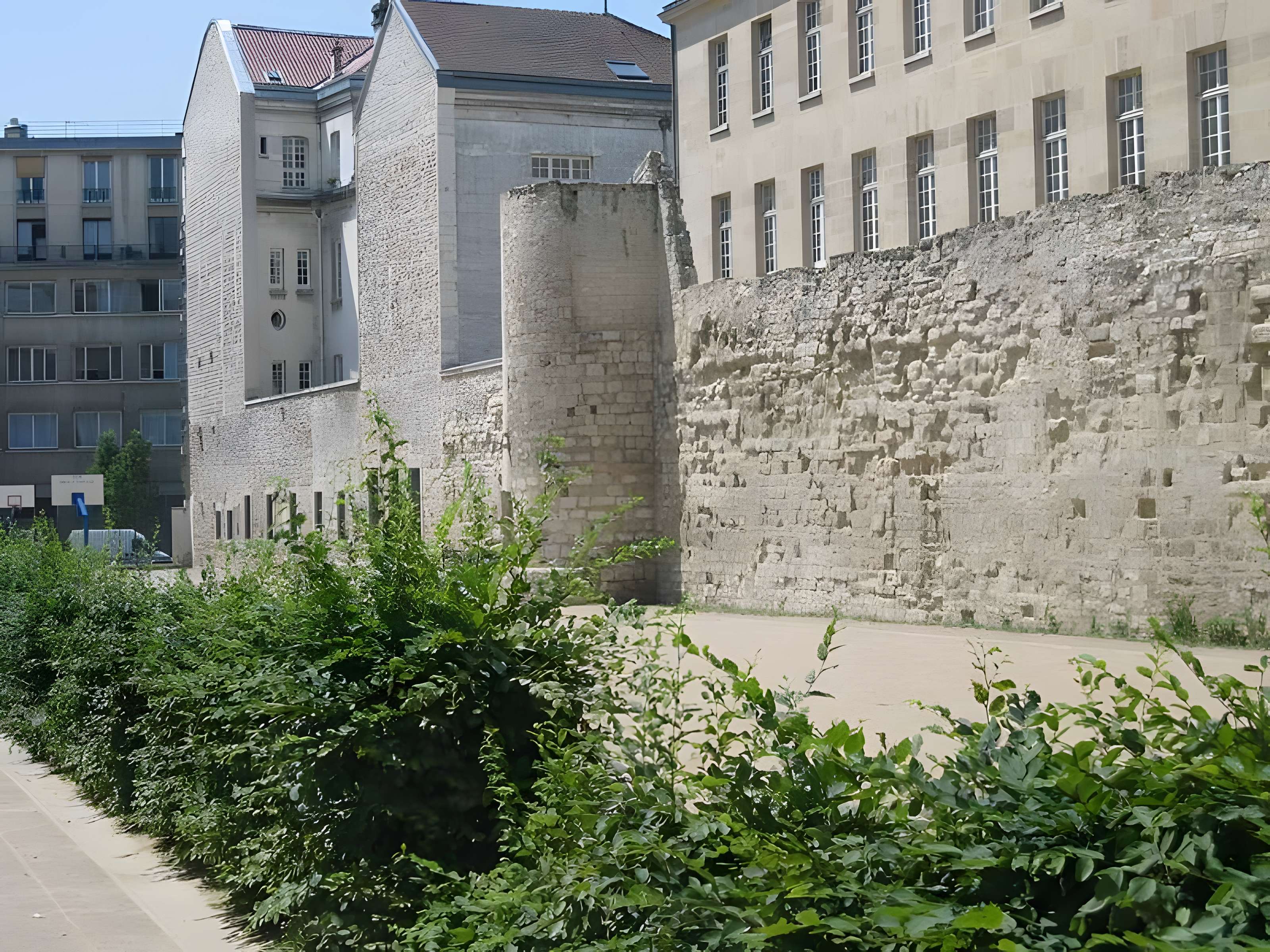 Enceinte de Philippe Auguste 17-19-21 Rue des Jardins-Saint-Paul - Paris 4ème 