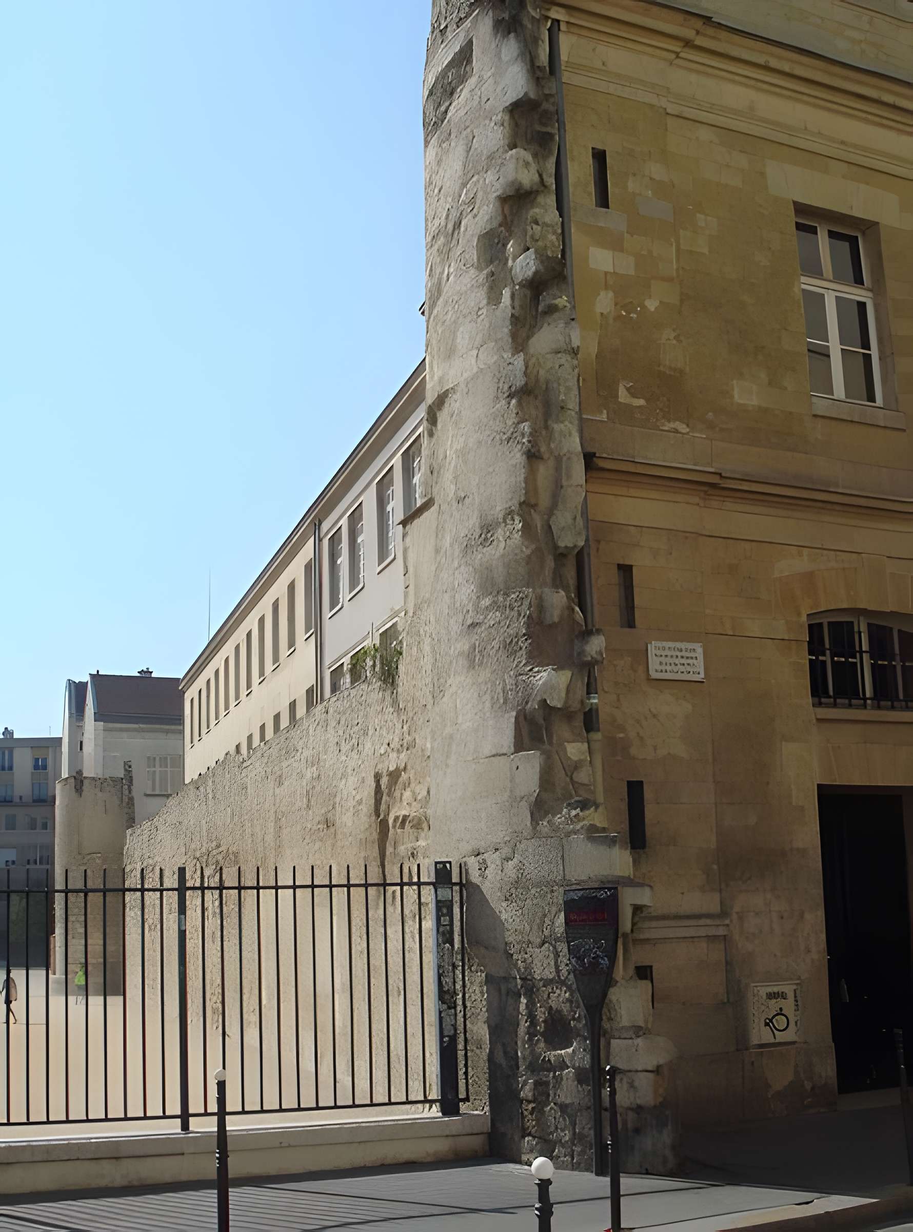 Enceinte de Philippe Auguste 31-33 Rue des Francs-Bourgeois - Paris 4ème