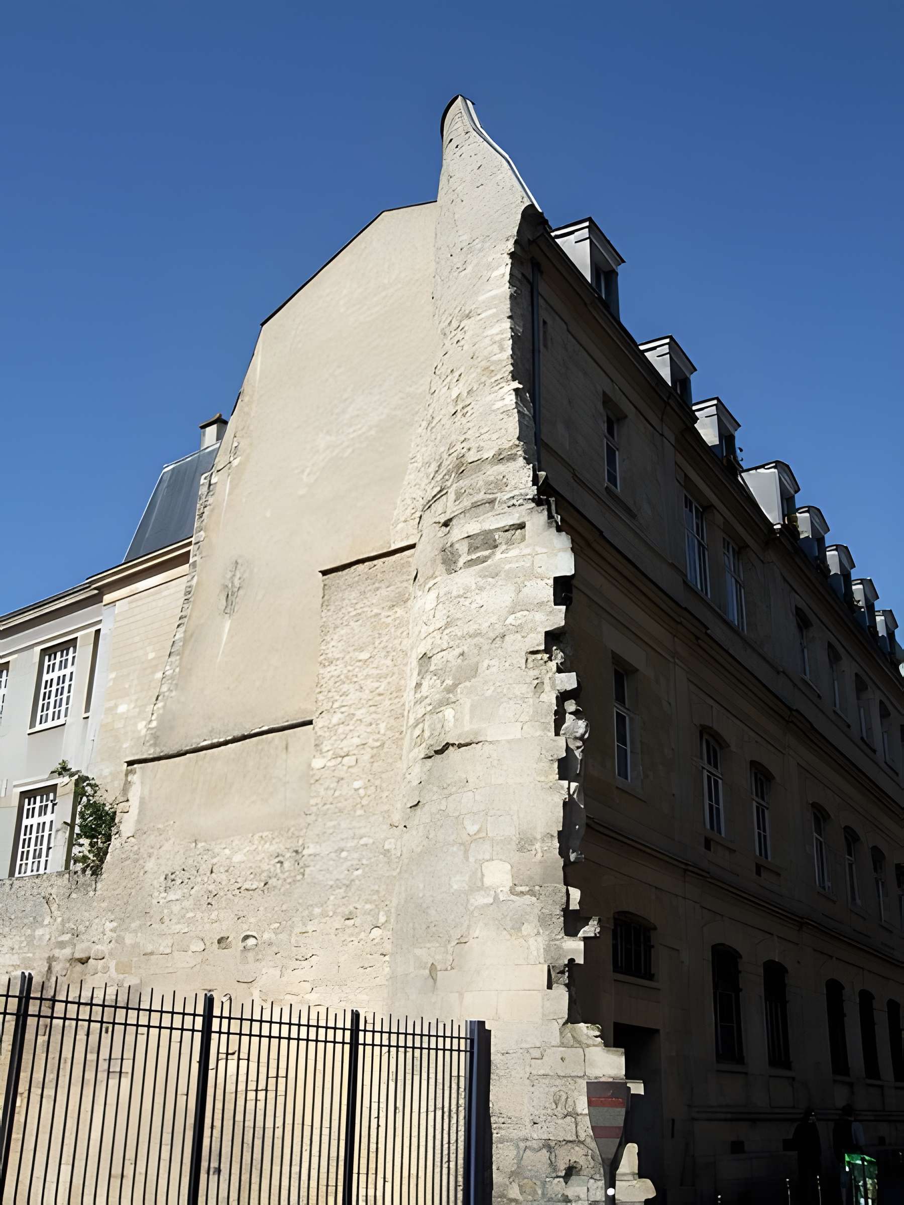 Enceinte de Philippe Auguste 31-33 Rue des Francs-Bourgeois - Paris 4ème
