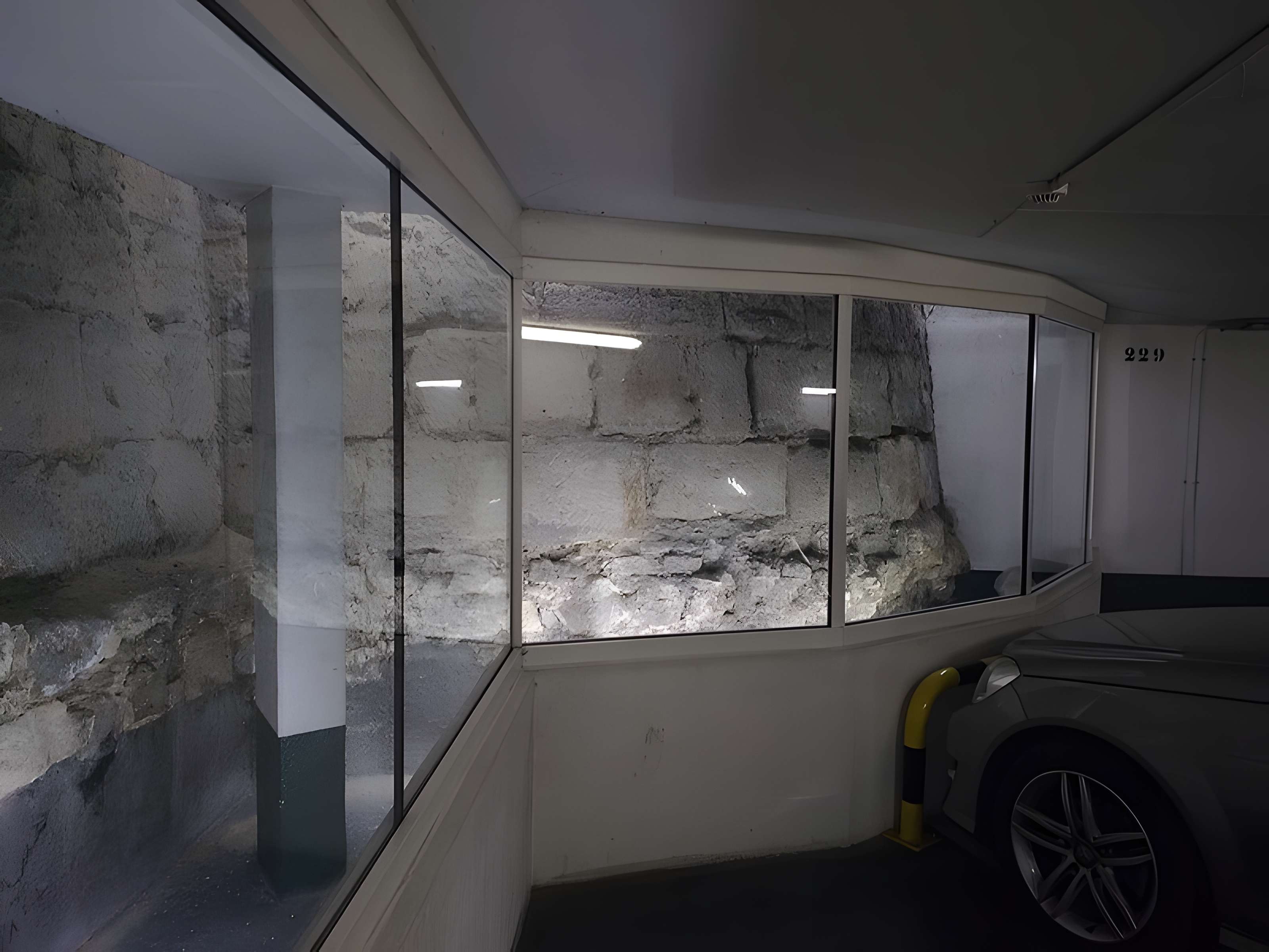 Enceinte de Philippe Auguste 11 Quai de Conti - Paris 6ème