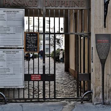 Enceinte de Philippe Auguste 34 Rue Dauphine - Paris 6ème