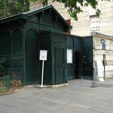 Barrière dEnfer - Paris 14ème