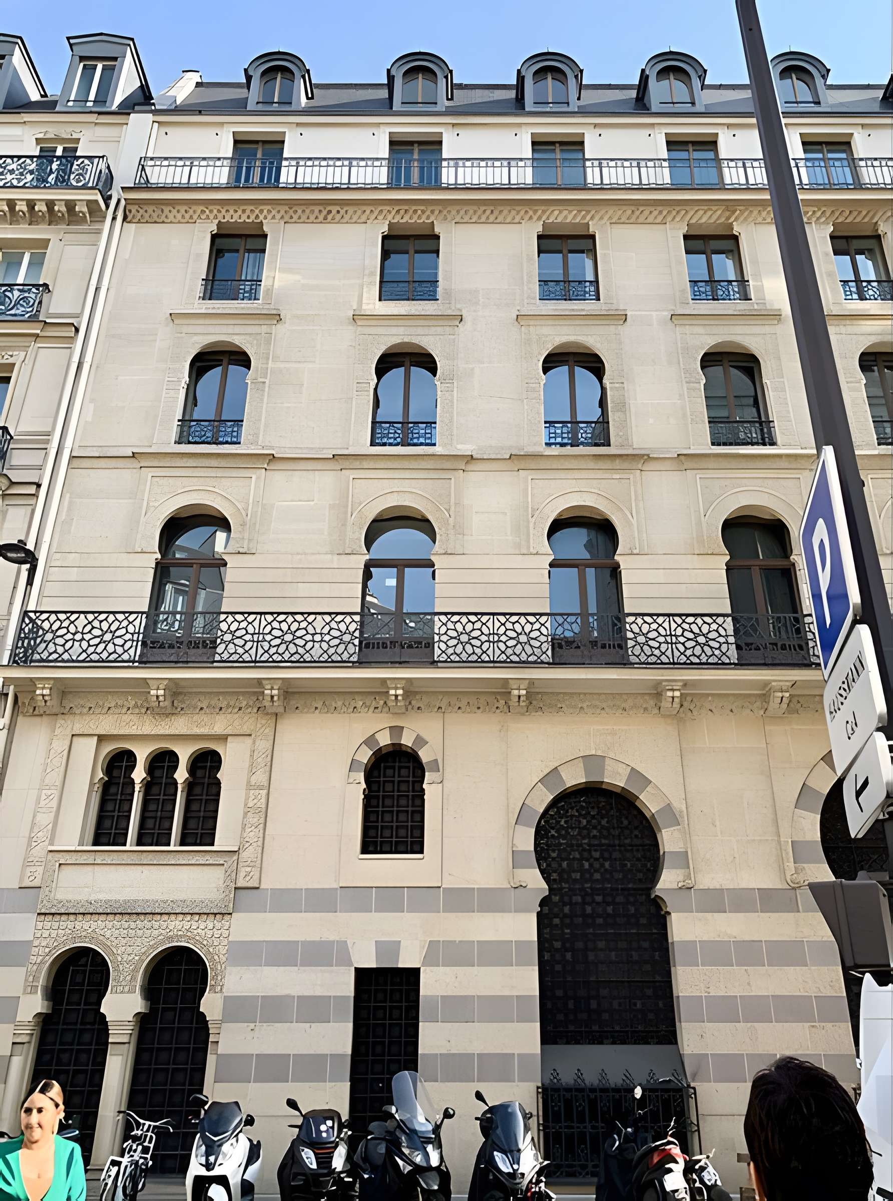 Immeuble (anciens Bains Turcs)