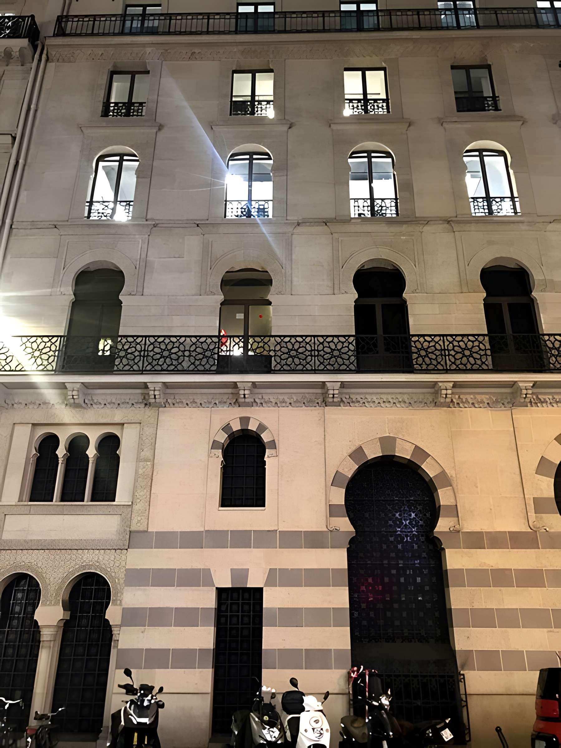 Immeuble (anciens Bains Turcs)