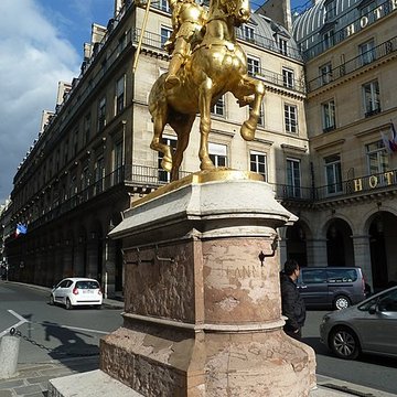 Statue de Jeanne dArc à Paris