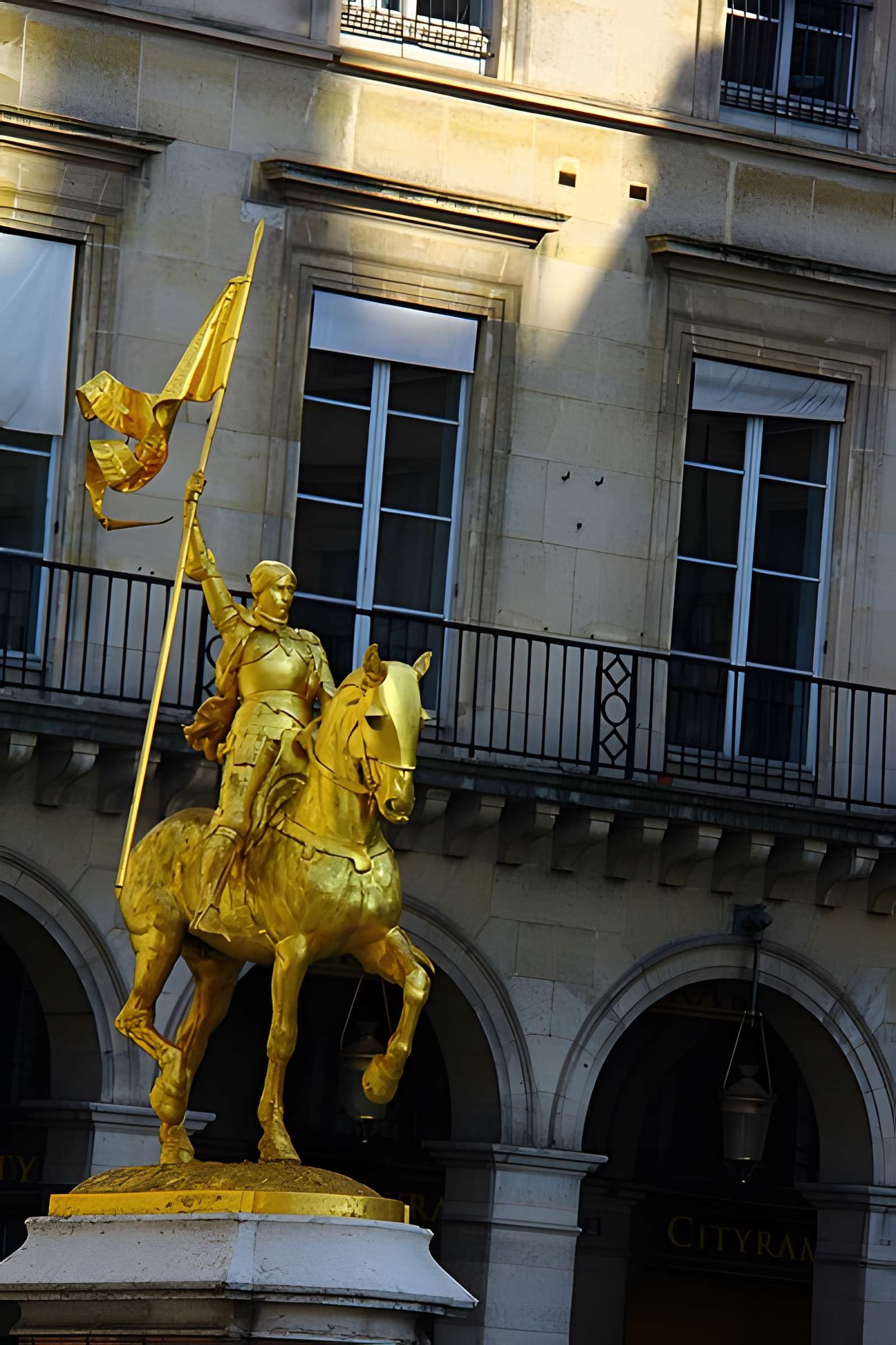 Statue de Jeanne d'Arc à Paris