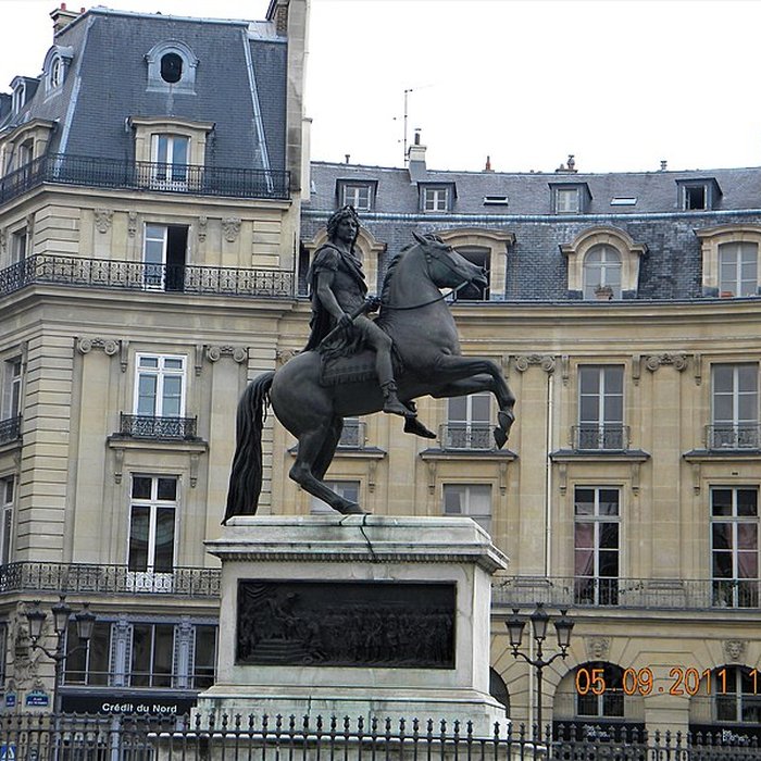 Photo de Statue équestre de Louis XIV à Paris