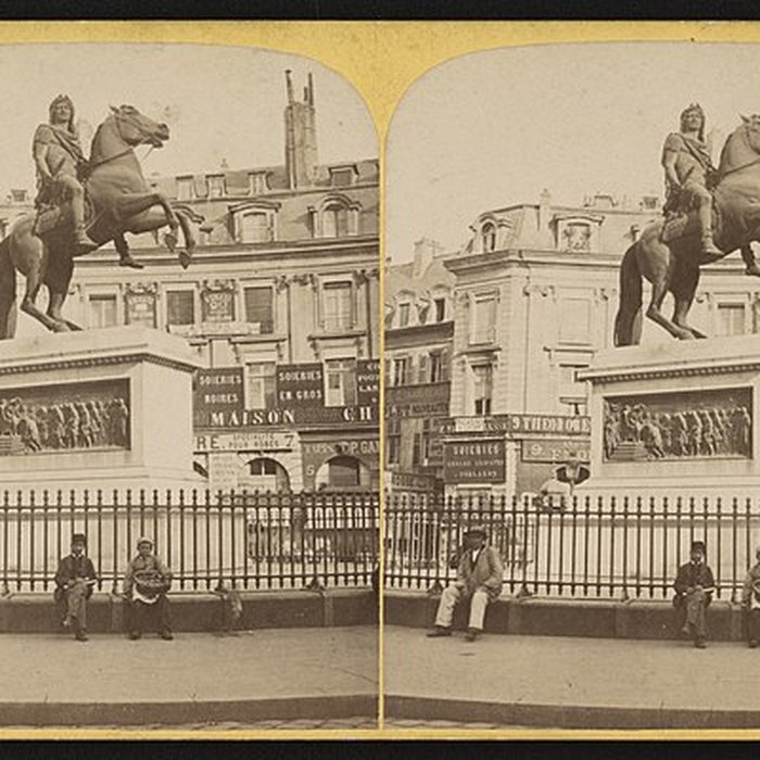Photo de Statue équestre de Louis XIV à Paris