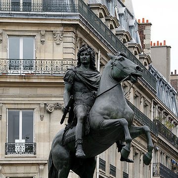 Statue équestre de Louis XIV à Paris