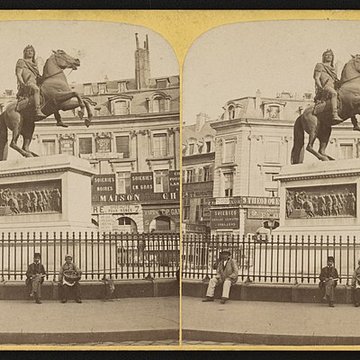 Statue équestre de Louis XIV à Paris