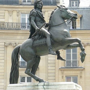 Statue équestre de Louis XIV à Paris