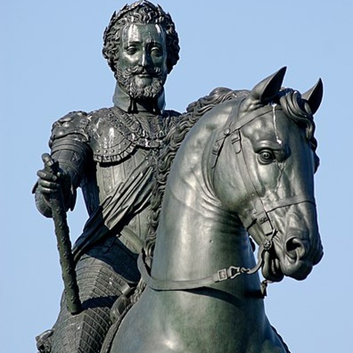 Photo de Statue équestre dHenri IV à Paris