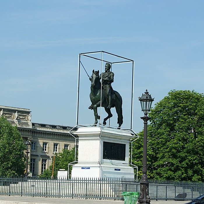 Photo de Statue équestre dHenri IV à Paris