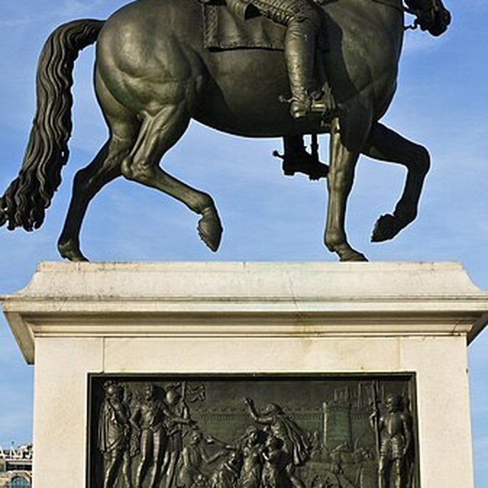 Photo de Statue équestre dHenri IV à Paris