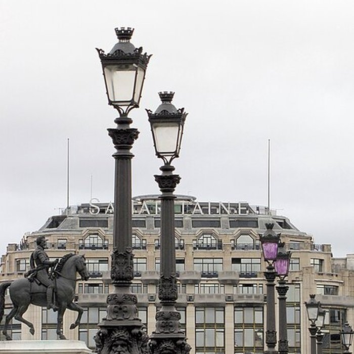 Photo de Statue équestre dHenri IV à Paris