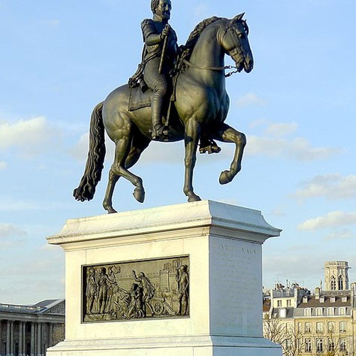 Photo de Statue équestre dHenri IV à Paris