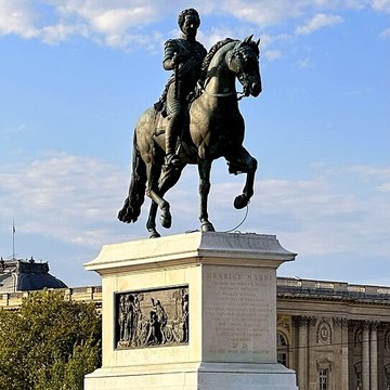Statue équestre dHenri IV à Paris