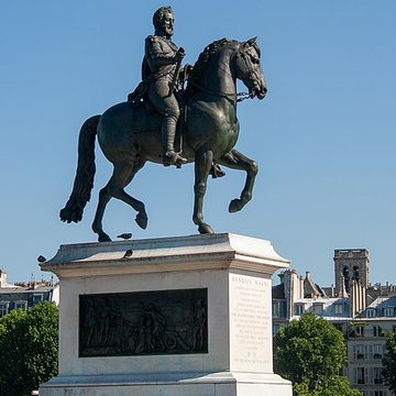 Statue équestre dHenri IV à Paris