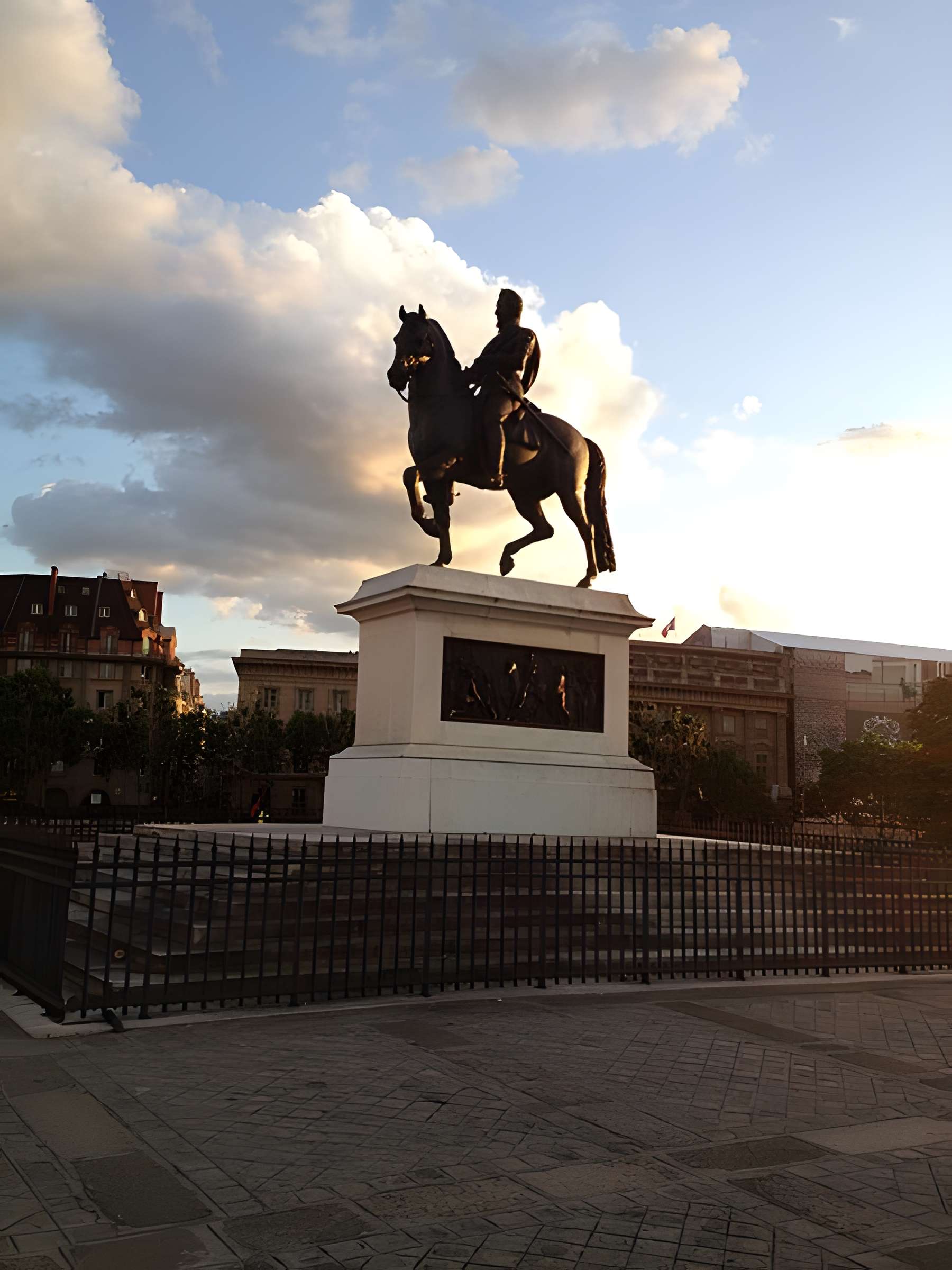 Statue équestre d'Henri IV à Paris
