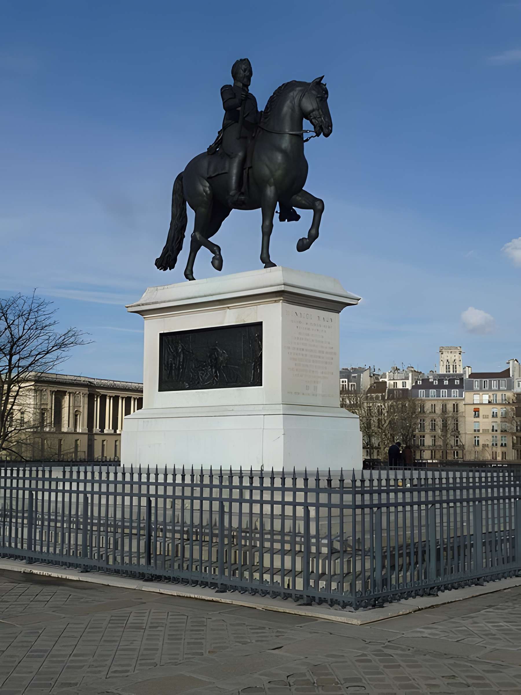 Statue équestre d'Henri IV à Paris